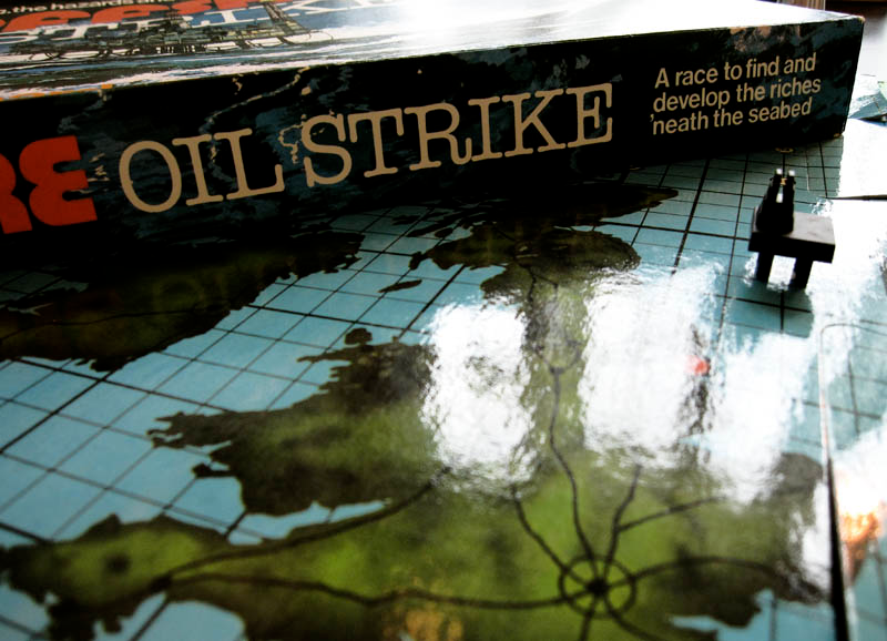 Illustration for article titled Offshore Oil Strike for All the Family